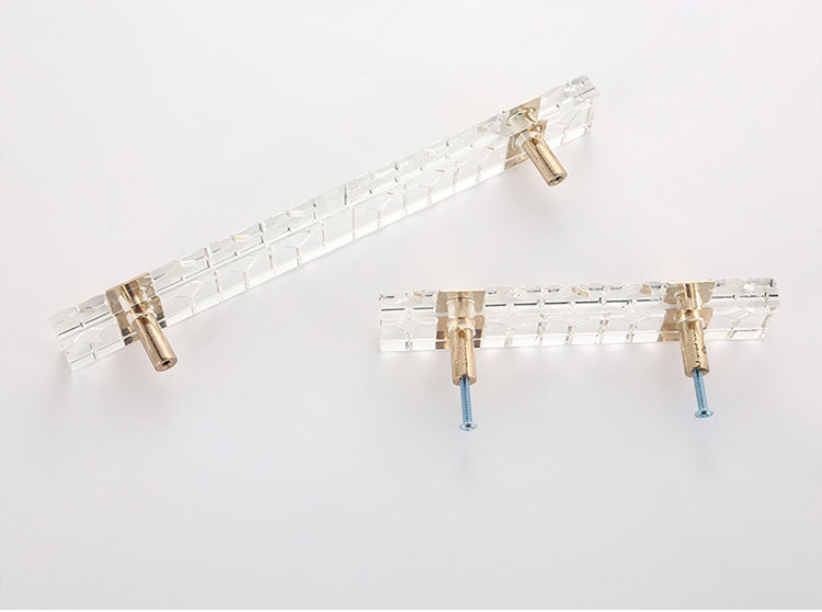 High quality Luxury Crystal Zamak cabinet pulls furniture handle in 2022