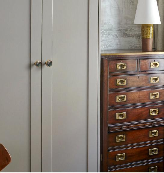 Natural shell door knob